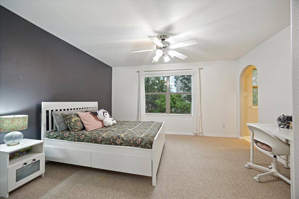 Secondary bedroom 2