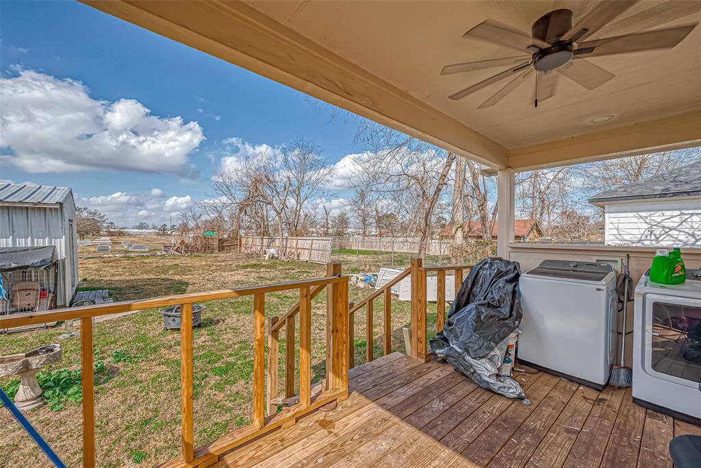 another view of the covered patio.