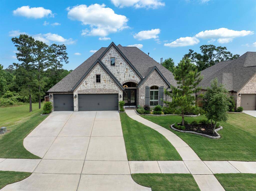 Welcome to 8642 Burdekin Road!