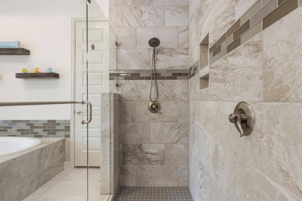 Dual Shower Heads