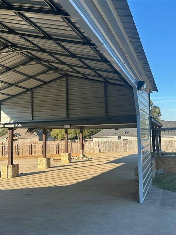 6 CARS CARPORT