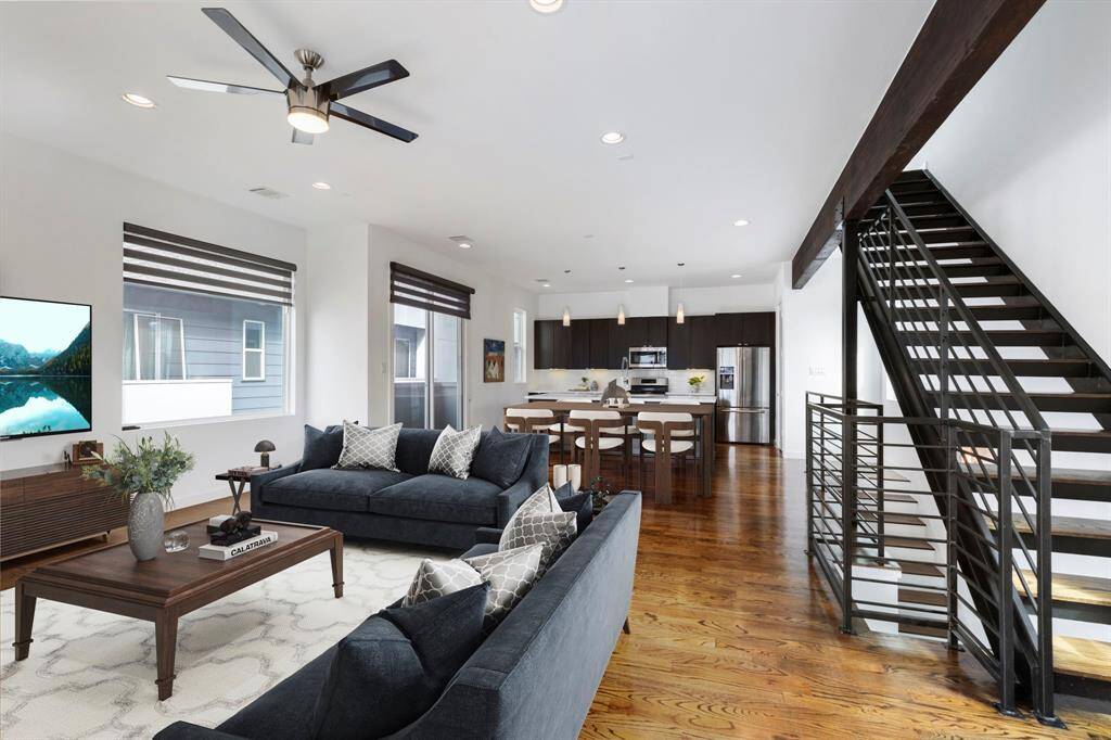 Virtually staged to help you imagine your layout