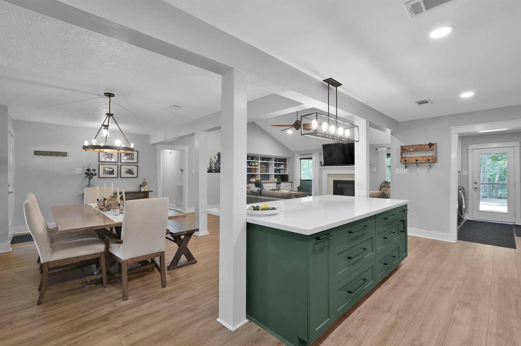 Entertaining has never been easier with room for everyone to mix and mingle.
