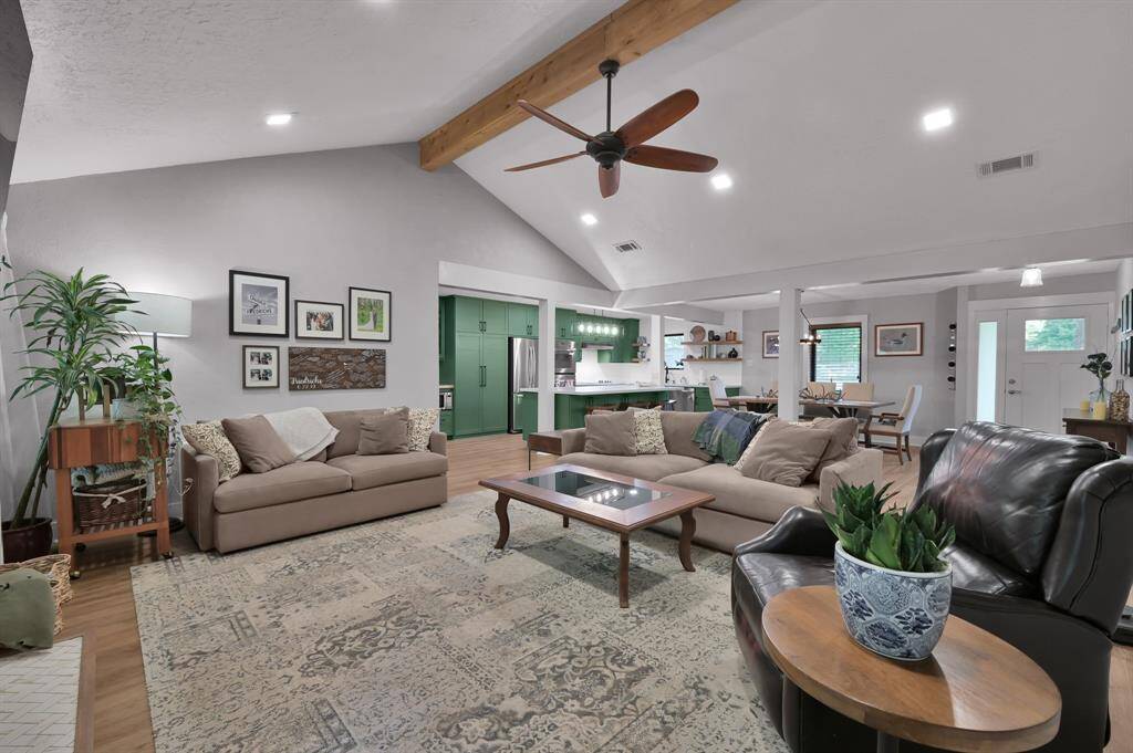 Modern comfort with effortless flow is waiting for you.
