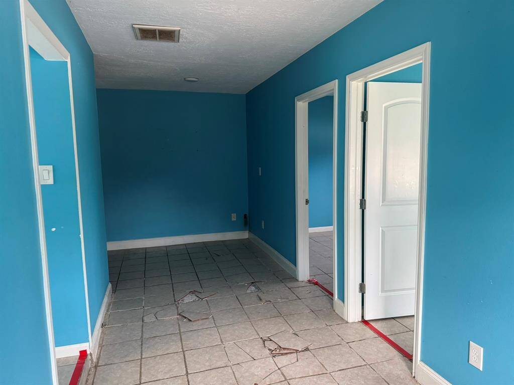 Main Unit Bedroom 2