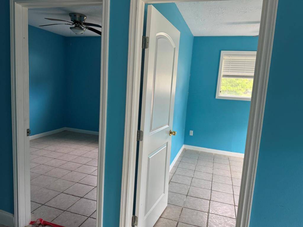 Unit 2 Livingroom