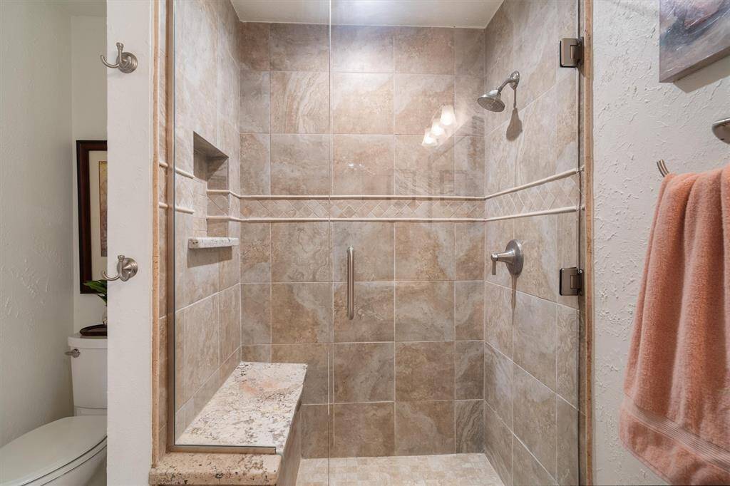 Fully tiled stand alone shower