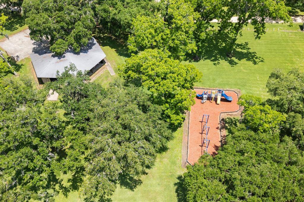 Family-friendly amenities right across the home includes a nearby park and recreational areas.