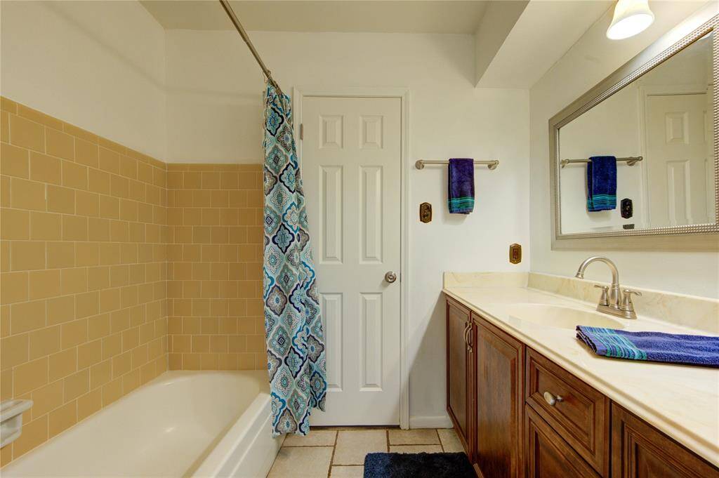 Original tile in great condition.