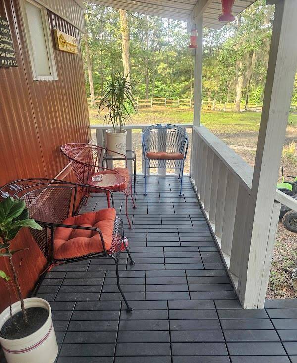 Guest house front porch