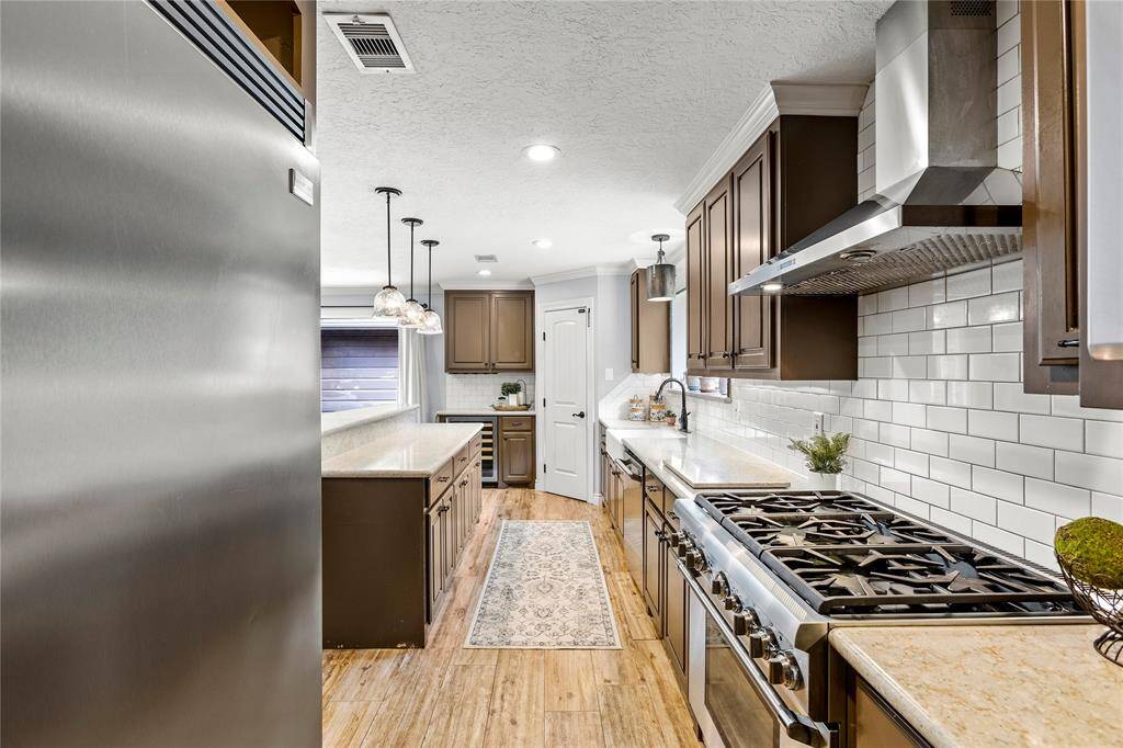 This kitchen is a cook's dream!