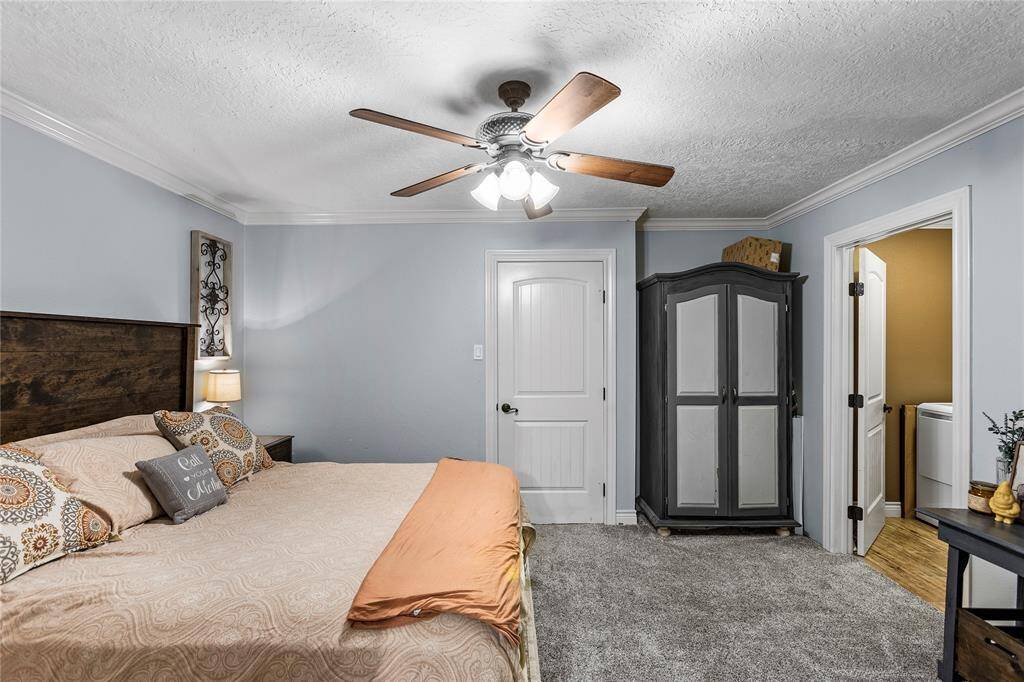 Guest bedroom