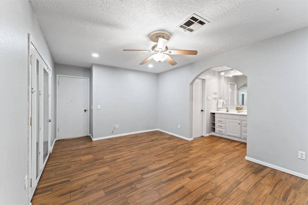 A flex space or 4th bedroom is perfect for an office or playroom as well.