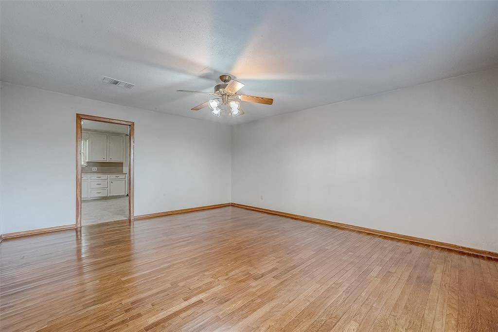 Gorgeous wood floors