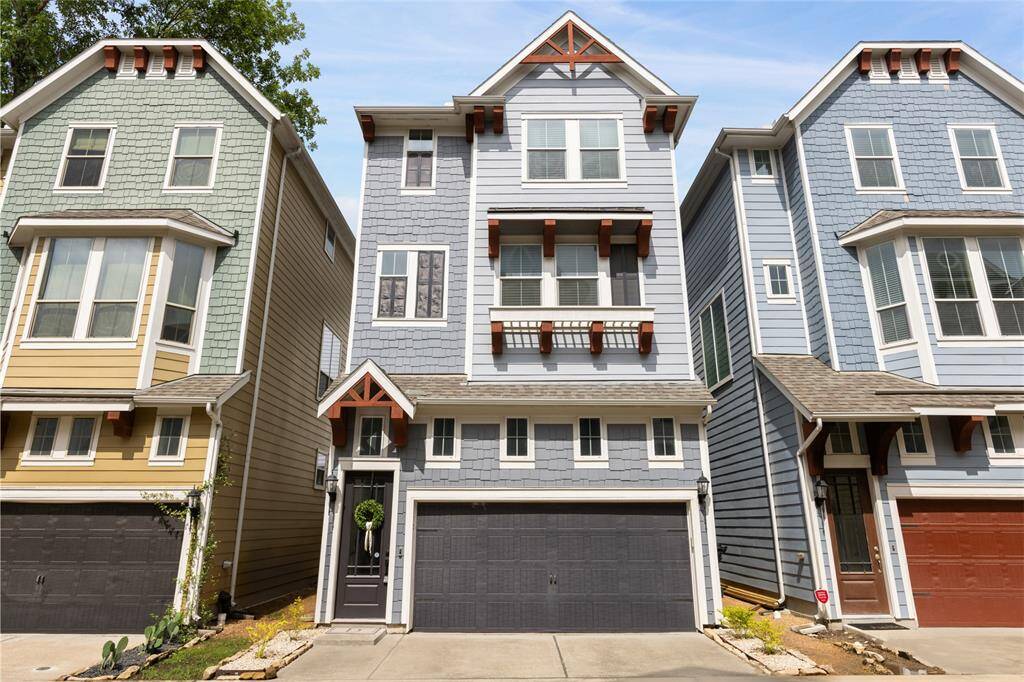 Welcome home to 1172 W 17th Street located minutes from shopping, retail, restaurants, walking trails and more!