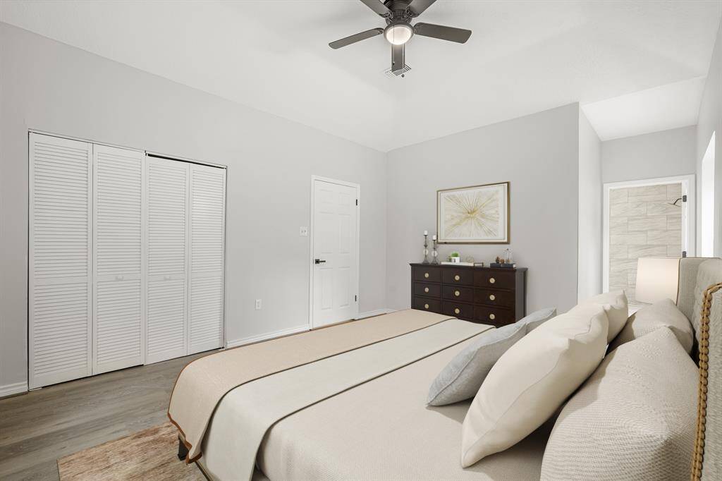 It is complete with a built-in closet and an amazing en suite primary bathroom!