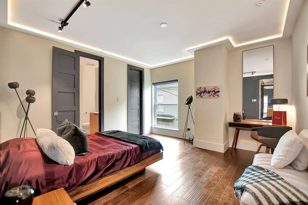 guest bedroom