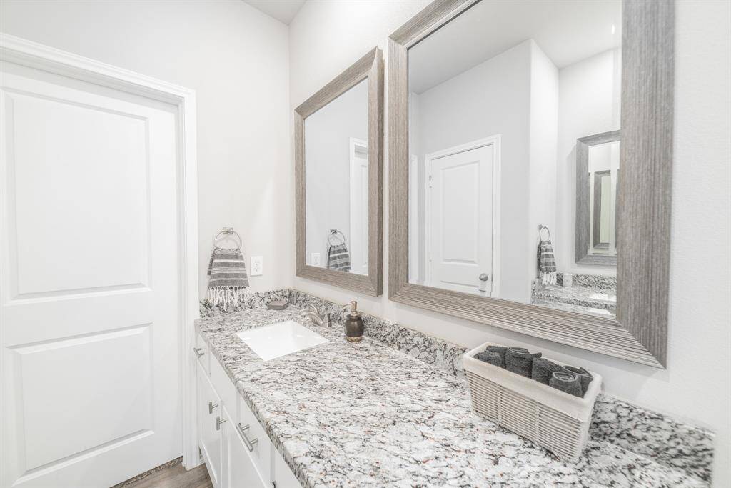 Large primary bath with double sinks