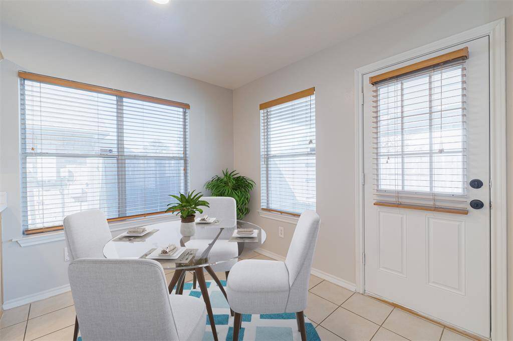 Breakfast Area with