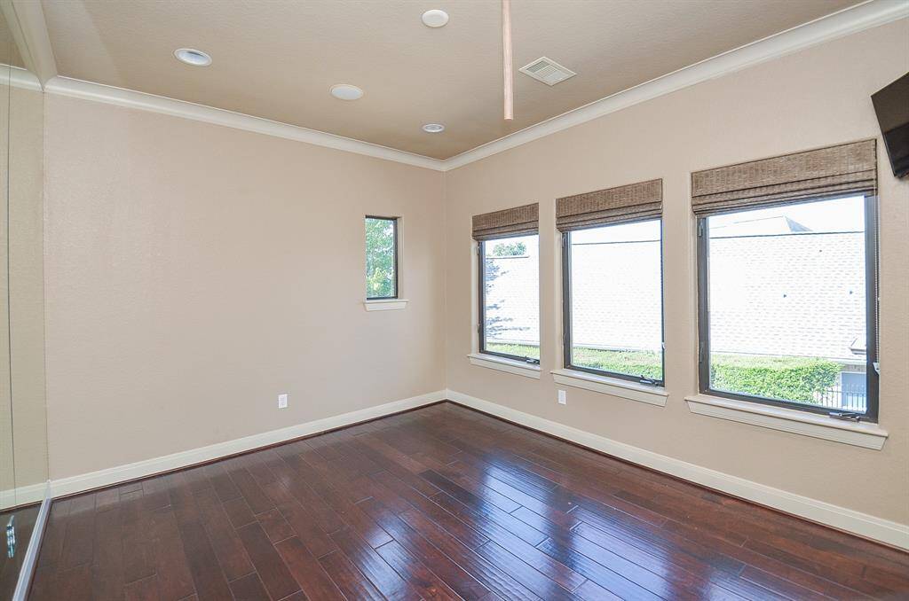 Upstairs Bonus room / Exercise Room/Gym overlooking the front drive.