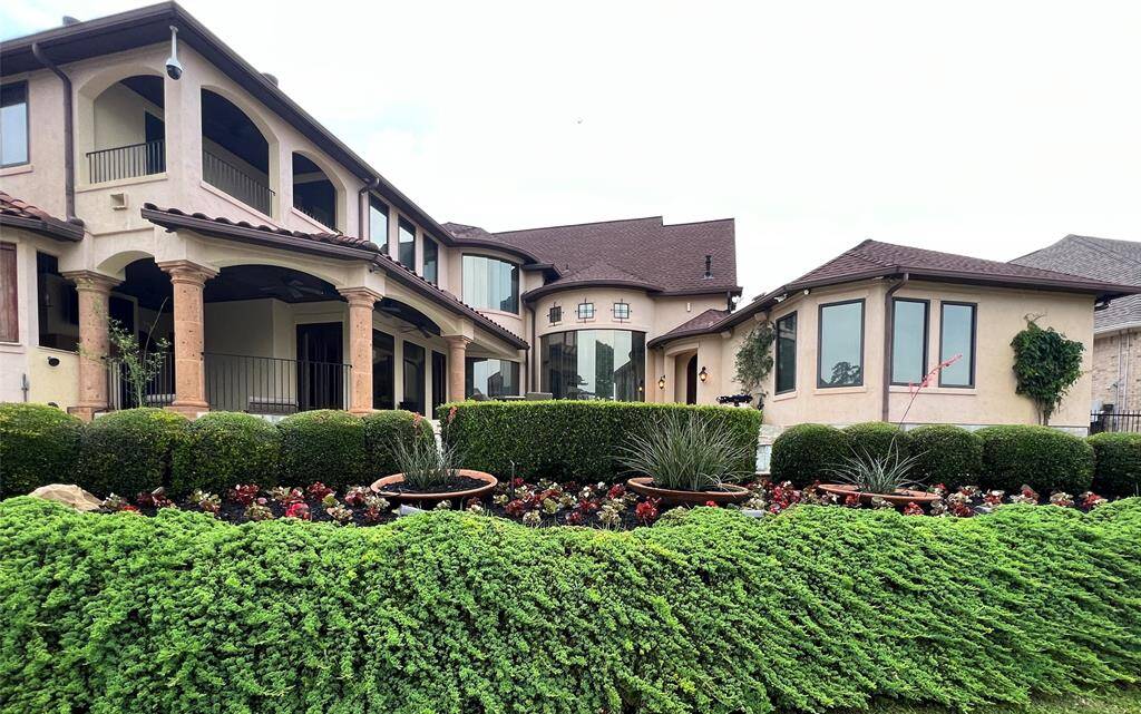 Easy to maintain landscaping. Just add a few flowers each season and you are set.