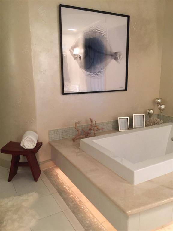 Another picture of primary bath.