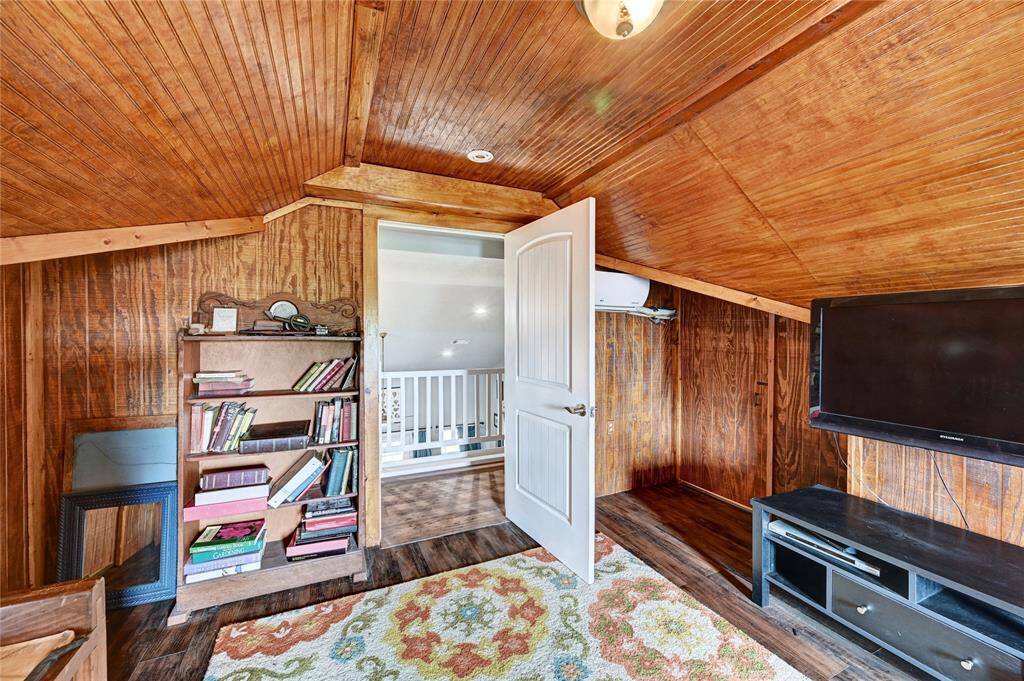 Storage against the walls.