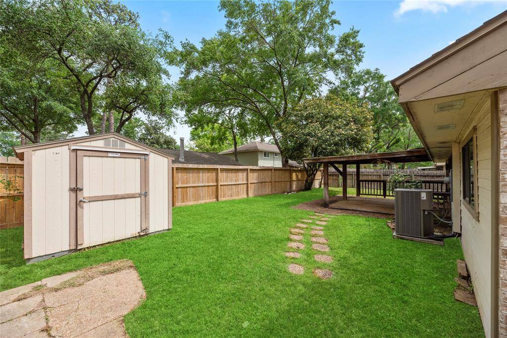 This shed can come in handy for all sorts of needs.