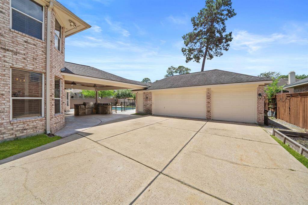 Large 3 car detached garage and plenty of driveway space.