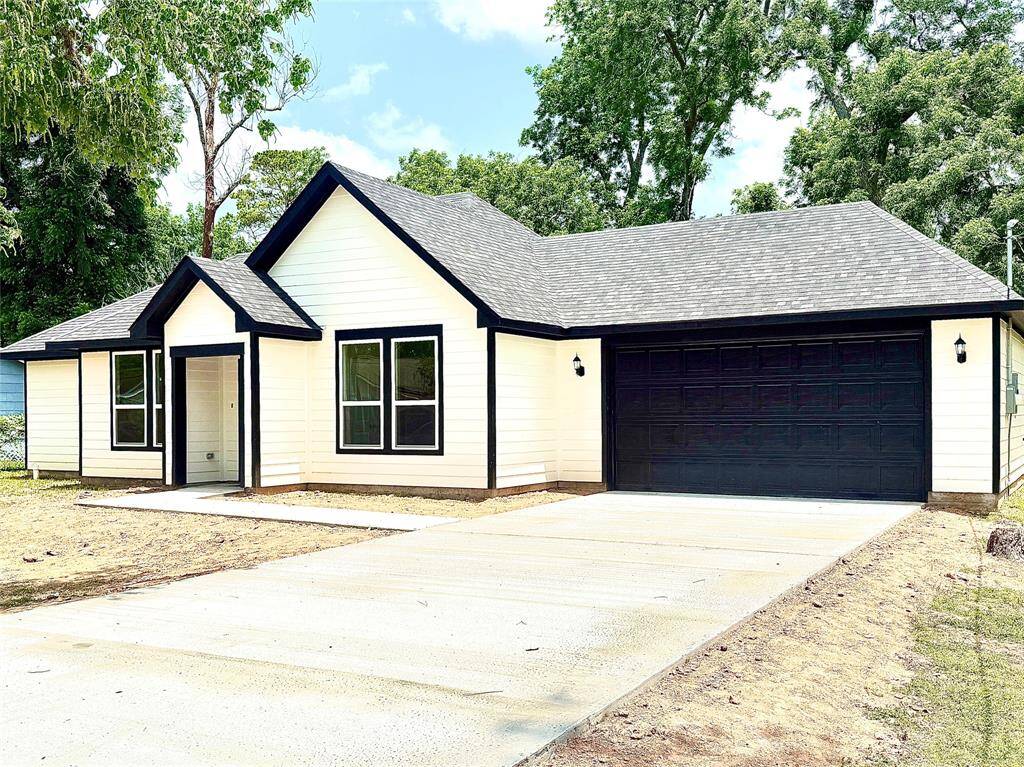 141 Shady Ln