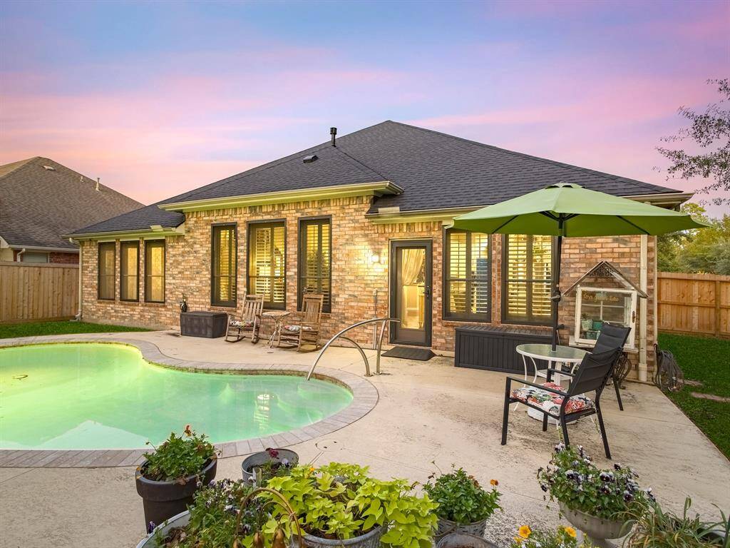 Enjoy evenings in your private oasis.