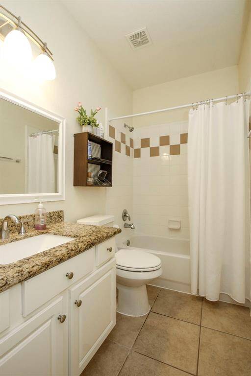 Secondary FULL bath.