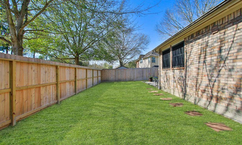 Patio space to enjoy your morning conversations.