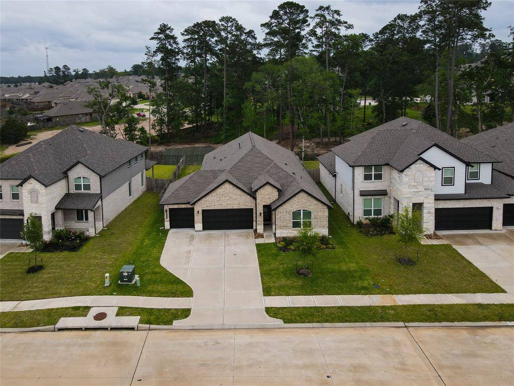Aerial view of pool and clubhouse