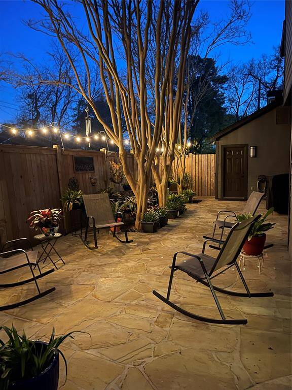 Enjoy a cool drink in the evening in this lovely space