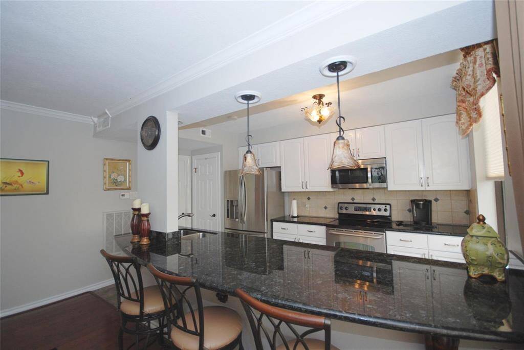 Kitchen is well equipped with everything you need.