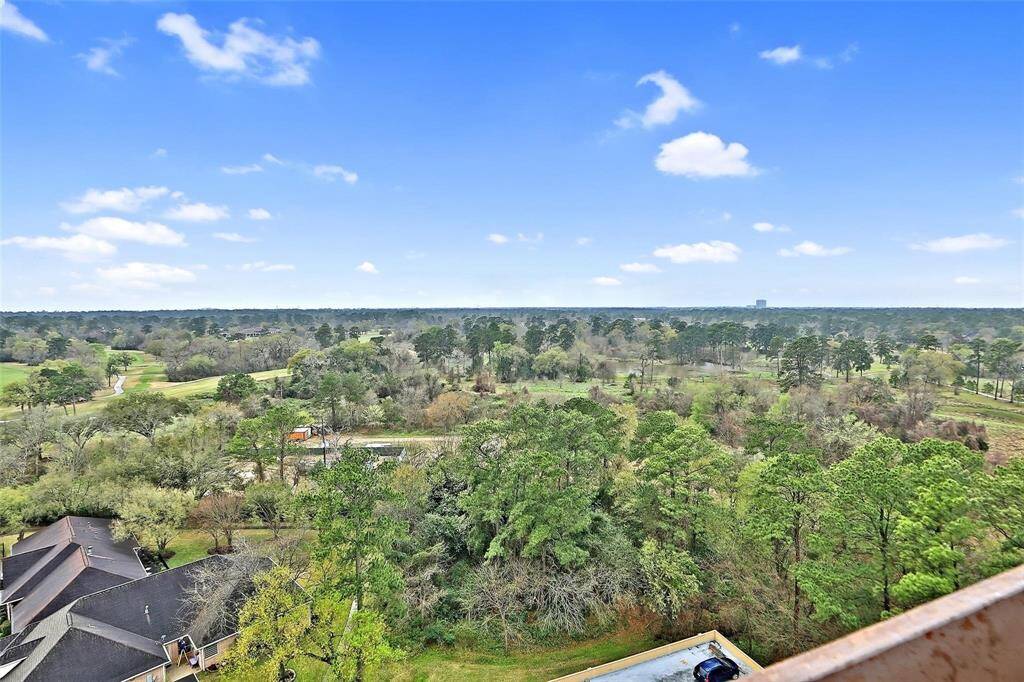Champions golf course is in view....grab your binoculars!