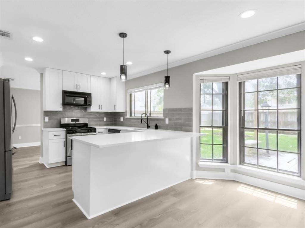 Kitchen and Breakfast Nook