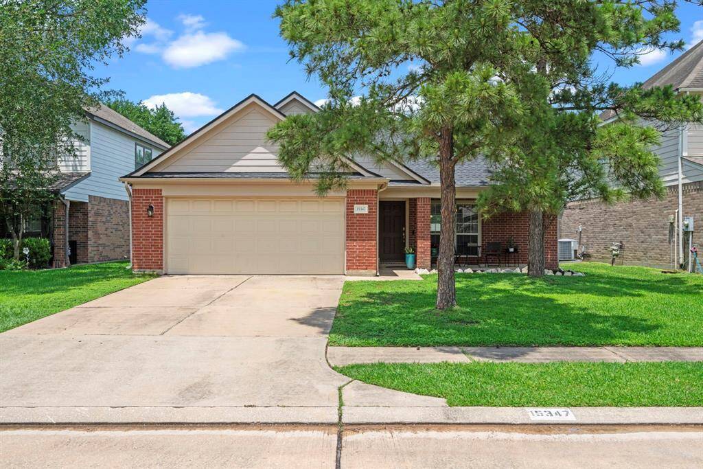 Welcome home to 15347 Ochre Leaf Trail, Cypress 77433!