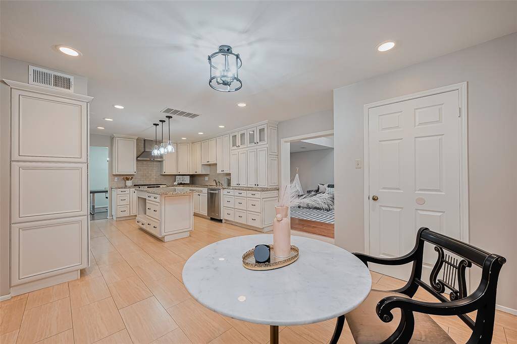 A large Breakfast Nook.