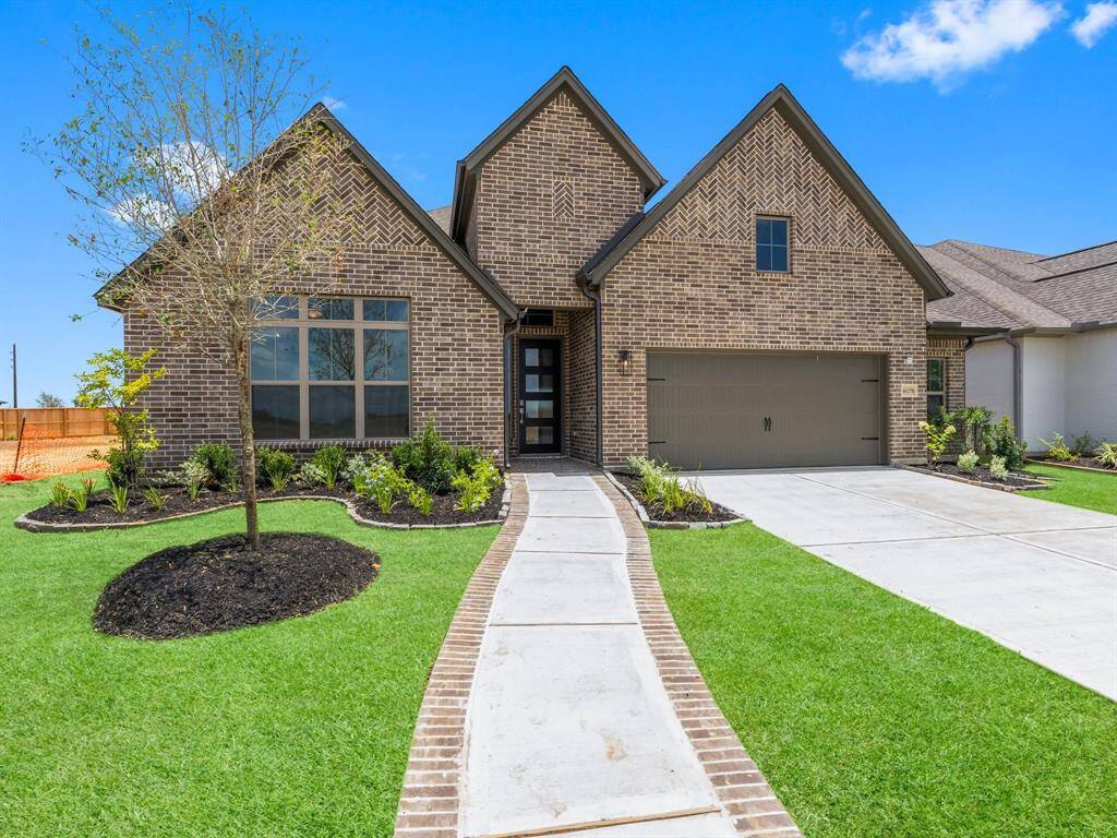 Move-in Ready 1 Story with 3 Car Tandem Garage!