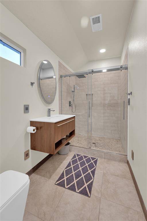 All bedrooms have an attached full bathroom.