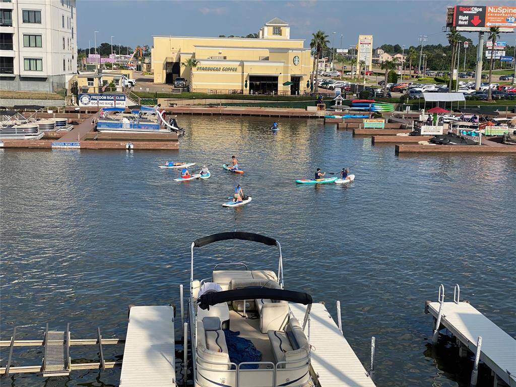 *Seller taken photo of lifestyle on the lake!