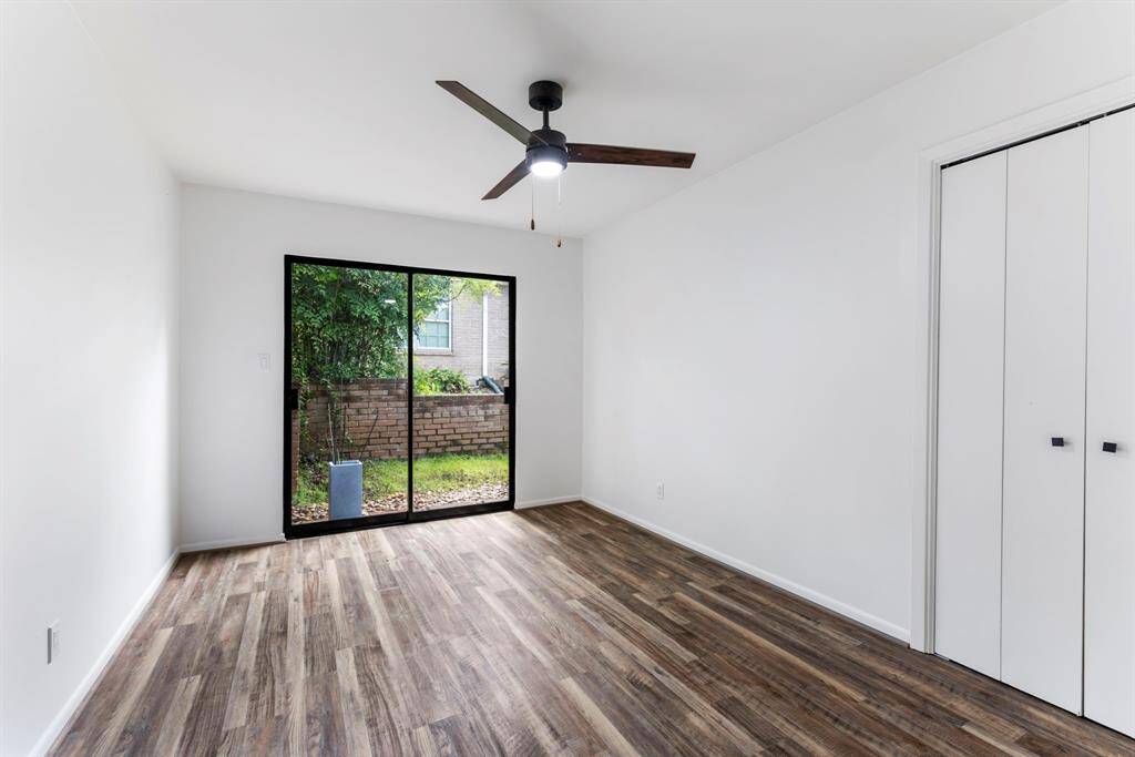 Secondary Bedroom. New fan!