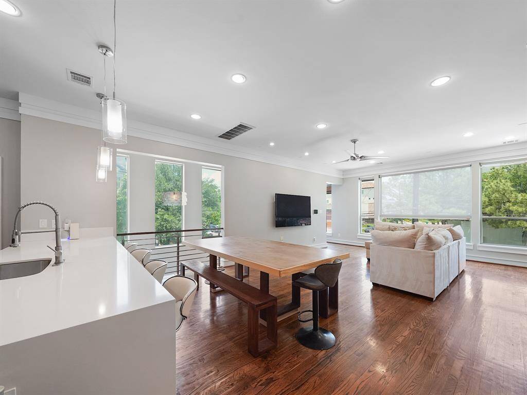 Imagine being able to enjoy this space every day!