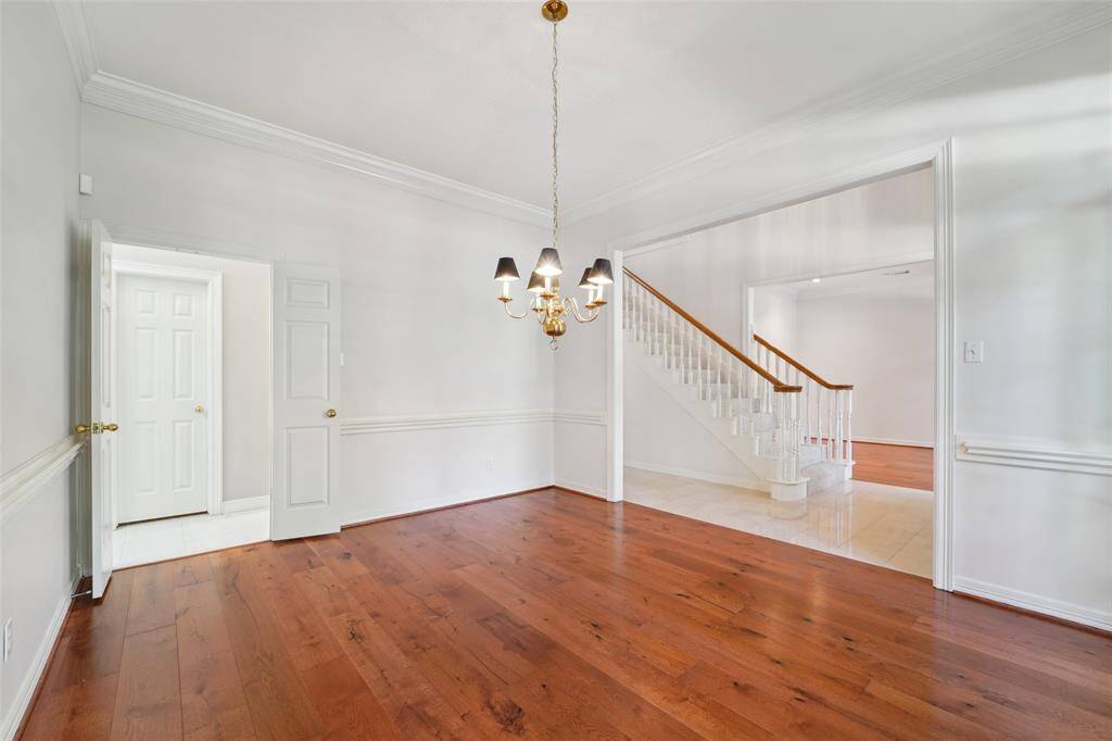 Formal dining
