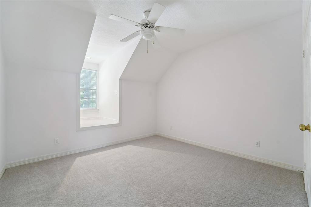 Secondary bedroom