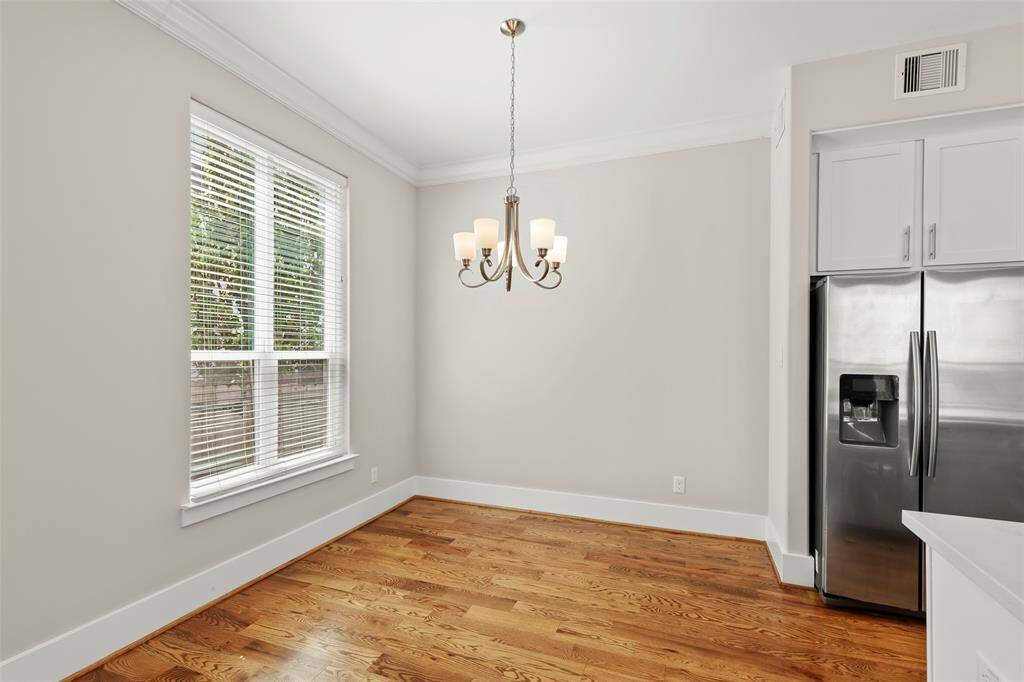 closer look at the lite bright dining room