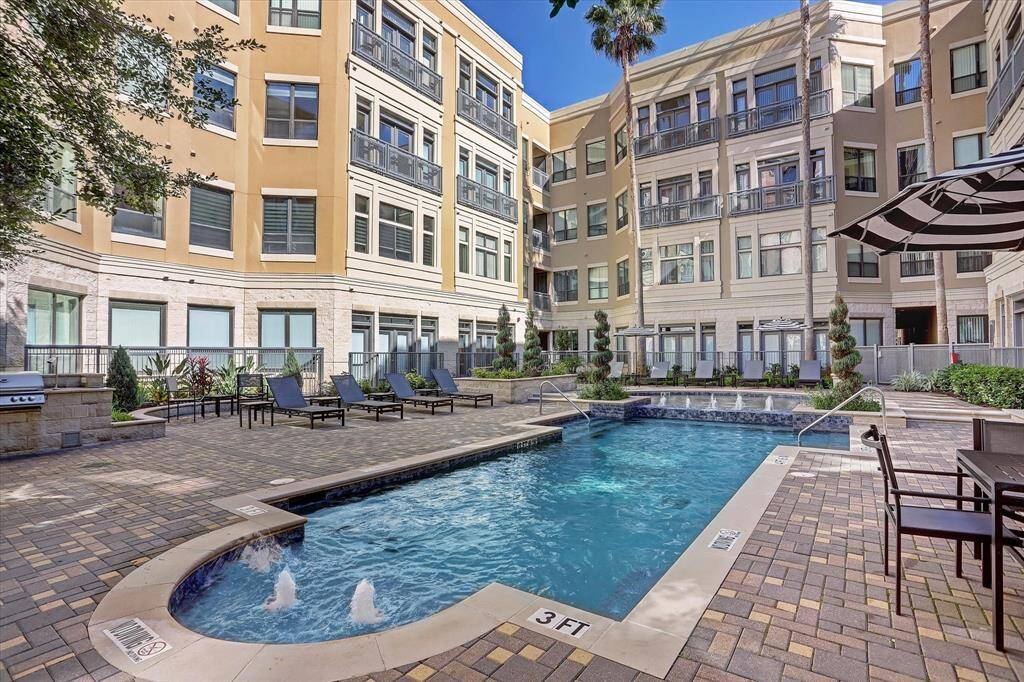 Common Area - Pool