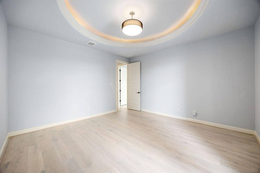 Flex Room